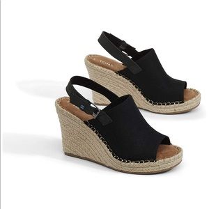 Toms wedges